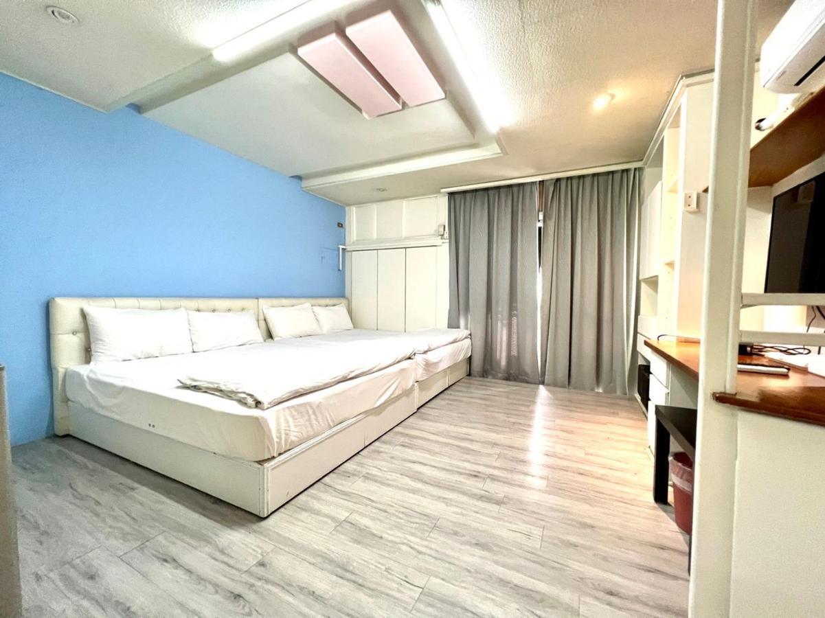 逢甲mickey House Apartment Taichung Exterior photo